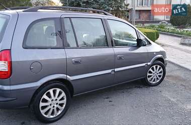 Минивэн Opel Zafira 2005 в 