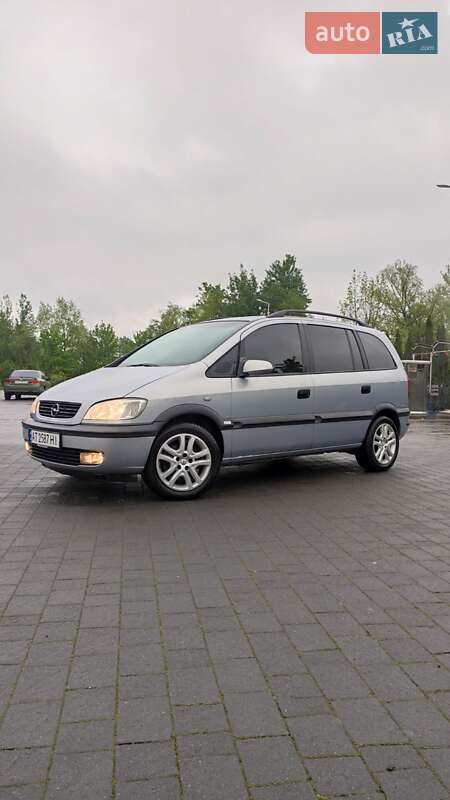 Мінівен Opel Zafira 2002 в 