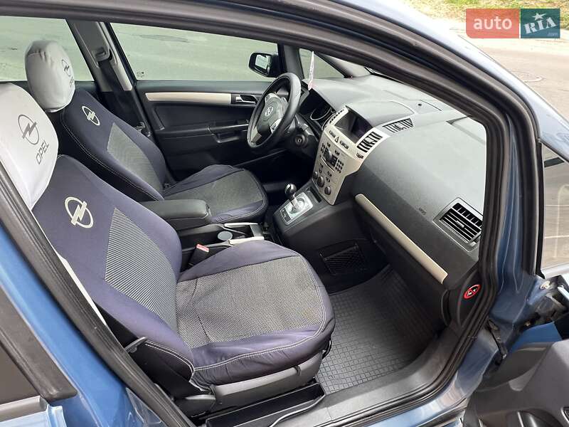 Минивэн Opel Zafira 2008 в Софиевской Борщаговке