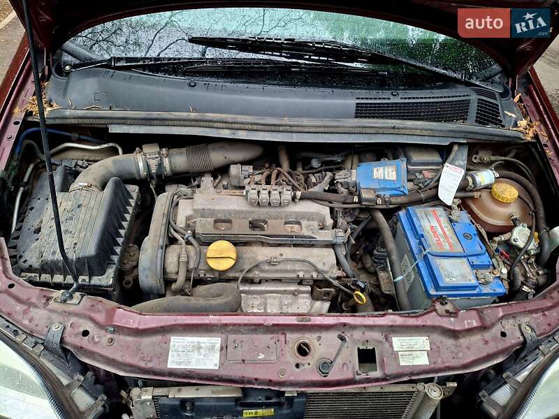 Мінівен Opel Zafira 2002 в Гайсину