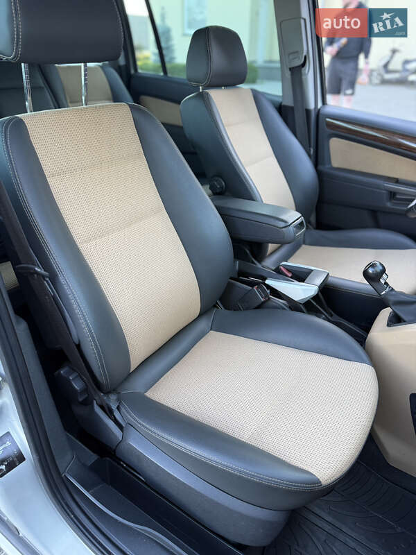 Мінівен Opel Zafira 2010 в Луцьку