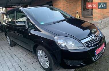 Мінівен Opel Zafira 2011 в 
