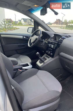 Мінівен Opel Zafira 2010 в 
