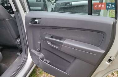 Минивэн Opel Zafira 2012 в 