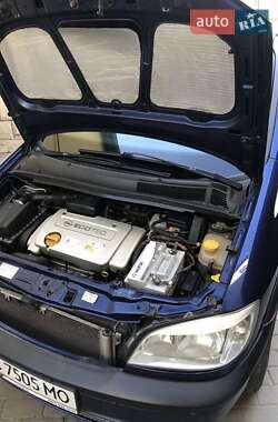 Мінівен Opel Zafira 2003 в 
