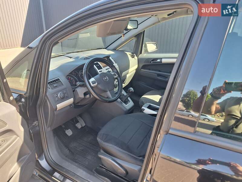 Минивэн Opel Zafira 2008 в Каменском