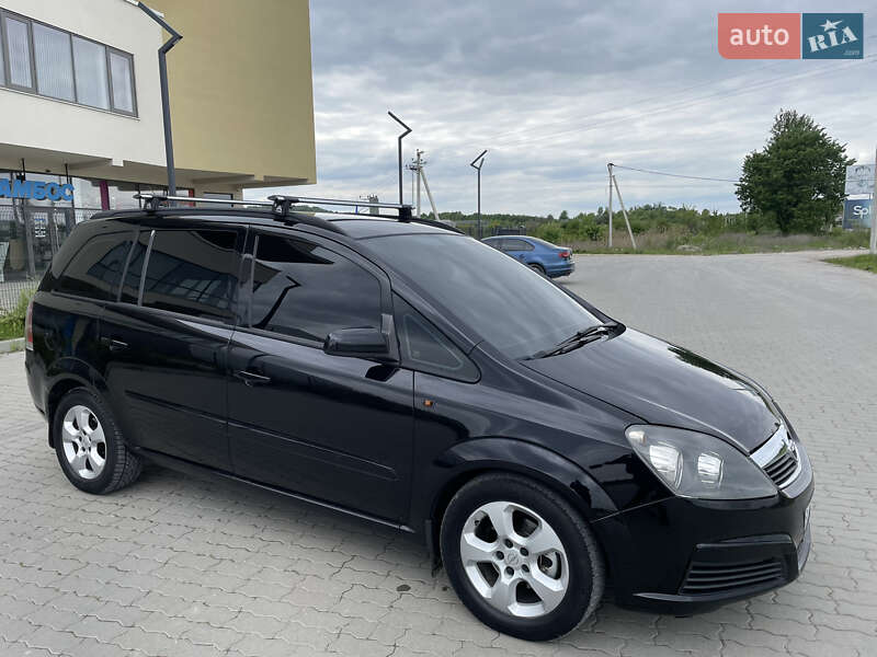 Мінівен Opel Zafira 2005 в Львові