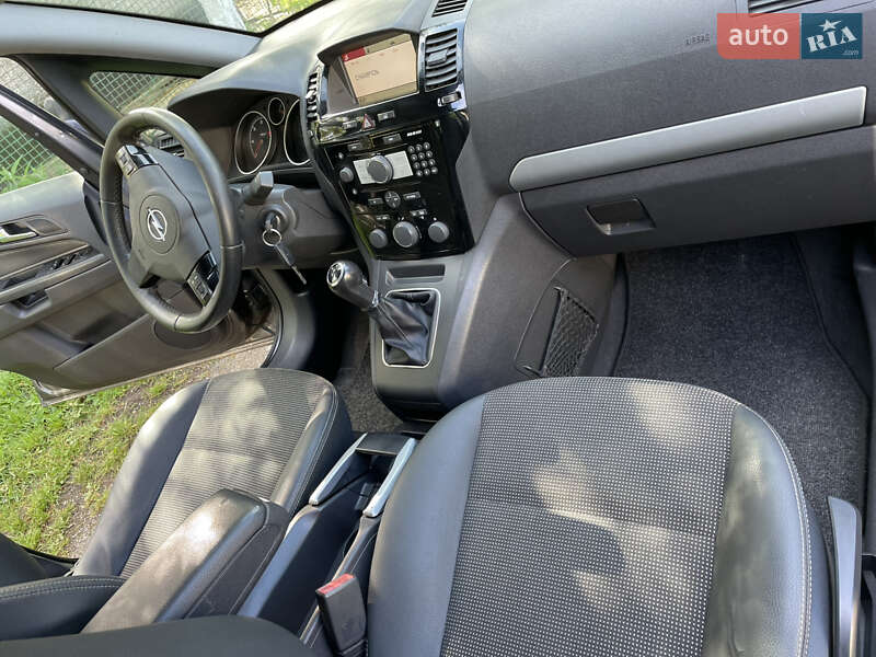 Минивэн Opel Zafira 2010 в Староконстантинове фото 19 Минивэн Opel Zafira 2010 в Староконстантинове