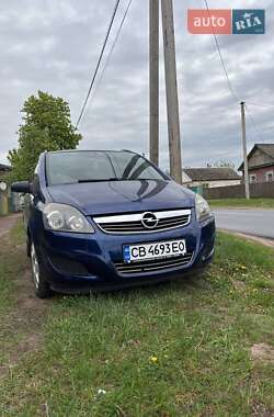 Минивэн Opel Zafira 2009 в Чернигове