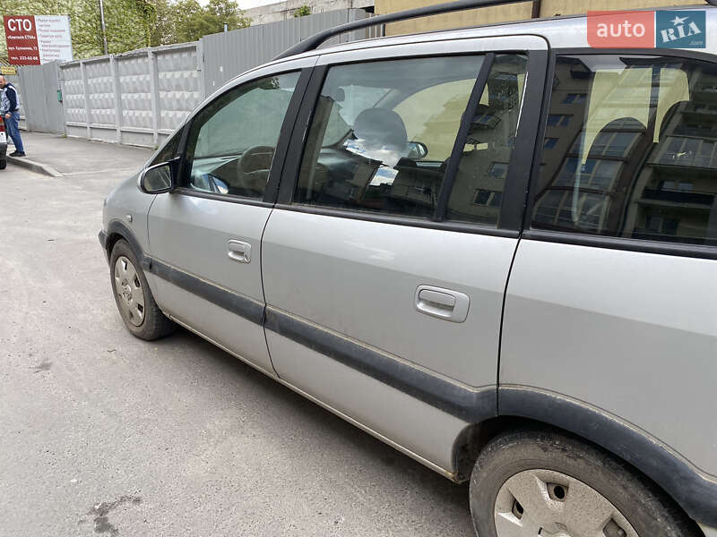 Мінівен Opel Zafira 2003 в Львові