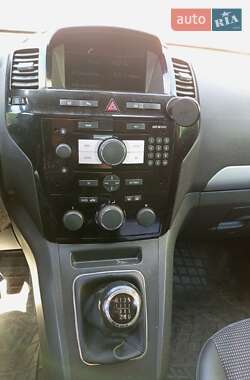 Минивэн Opel Zafira 2009 в 