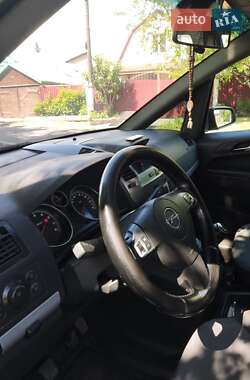 Минивэн Opel Zafira 2007 в 