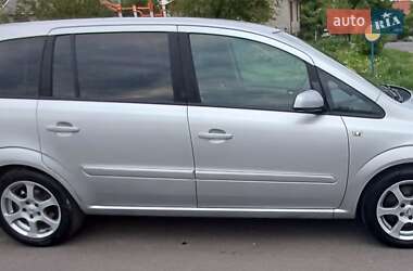 Минивэн Opel Zafira 2008 в Владимире