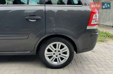 Мінівен Opel Zafira 2013 в 
