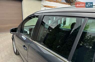 Мінівен Opel Zafira 2013 в 