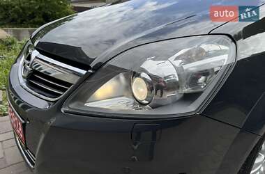 Мінівен Opel Zafira 2013 в 