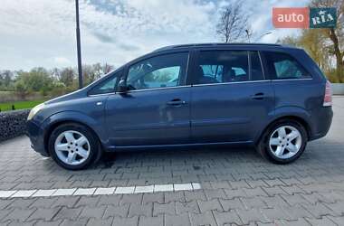 Минивэн Opel Zafira 2006 в Черновцах