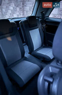Минивэн Opel Zafira 2012 в 