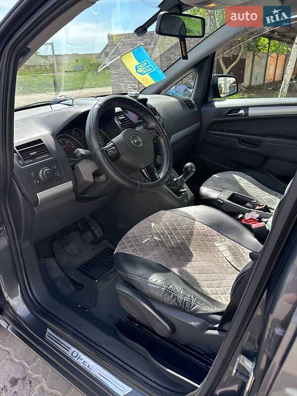 Минивэн Opel Zafira 2010 в Сокале фото 10 Минивэн Opel Zafira 2010 в Сокале