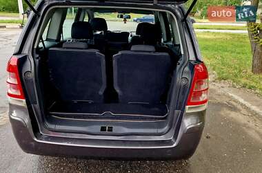 Минивэн Opel Zafira 2010 в 