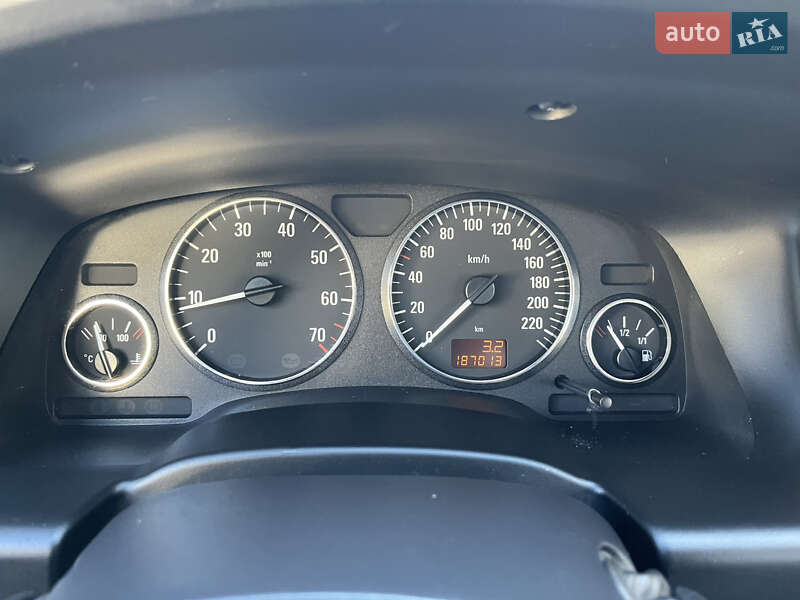 Минивэн Opel Zafira 2004 в Могилев-Подольске