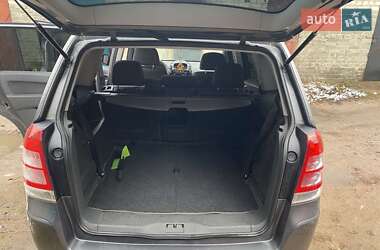 Минивэн Opel Zafira 2011 в 
