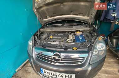 Минивэн Opel Zafira 2011 в 