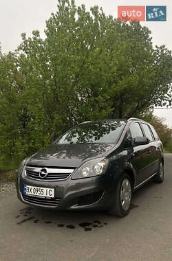 Минивэн Opel Zafira 2012 в Хмельницком
