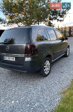Мінівен Opel Zafira 2009 в 
