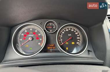 Минивэн Opel Zafira 2009 в 
