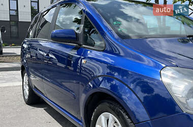 Минивэн Opel Zafira 2005 в 