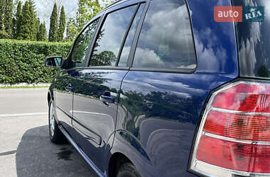 Минивэн Opel Zafira 2005 в 
