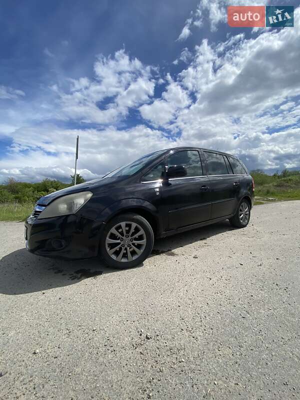Мінівен Opel Zafira 2010 в Самборі