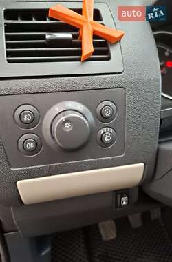 Минивэн Opel Zafira 2008 в 