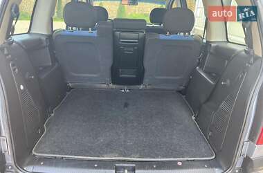 Минивэн Opel Zafira 2003 в 