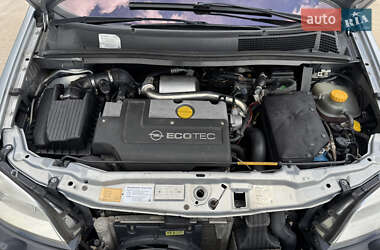 Минивэн Opel Zafira 2001 в 
