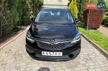 Минивэн Opel Zafira 2018 в Ровно