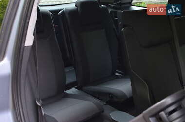 Минивэн Opel Zafira 2010 в 
