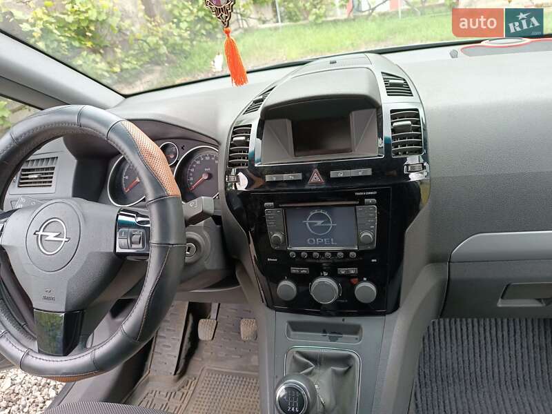 Минивэн Opel Zafira 2011 в Первомайске фото 20 Минивэн Opel Zafira 2011 в Первомайске