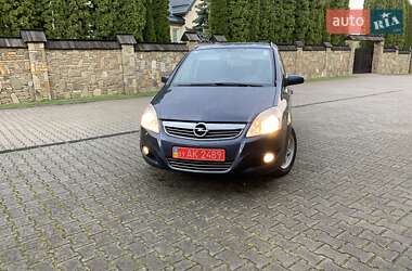 Минивэн Opel Zafira 2008 в Надворной