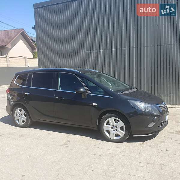 Минивэн Opel Zafira 2012 в 