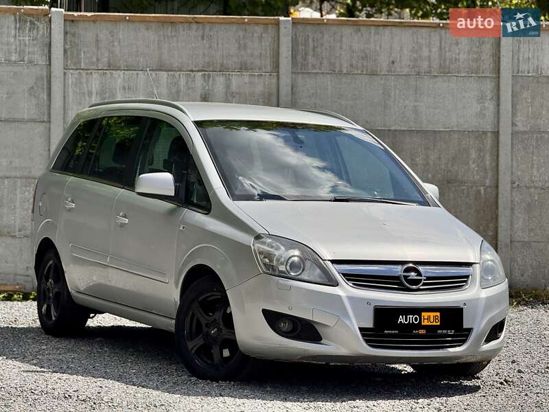Opel Zafira 2011