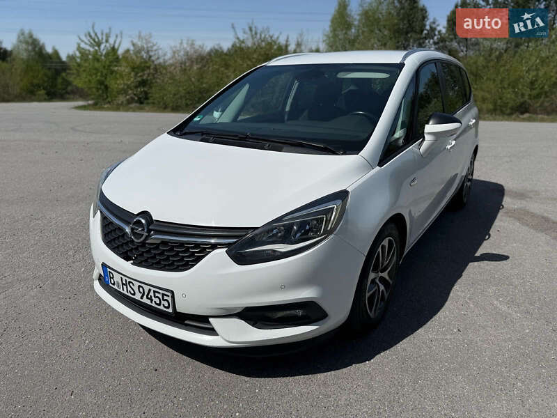 Минивэн Opel Zafira 2017 в Шепетовке