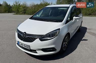 Мінівен Opel Zafira 2017 в 