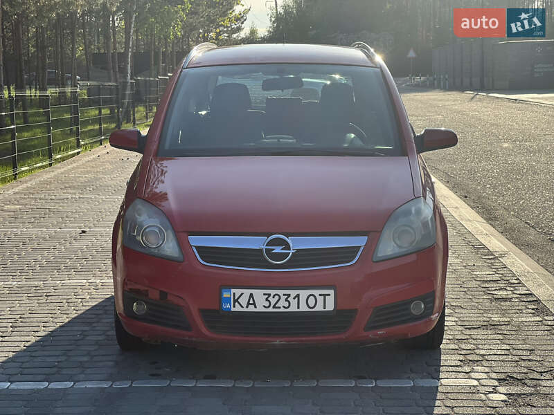 Мінівен Opel Zafira 2006 в Києві