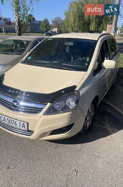 Минивэн Opel Zafira 2012 в Шполе