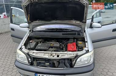 Минивэн Opel Zafira 2002 в 