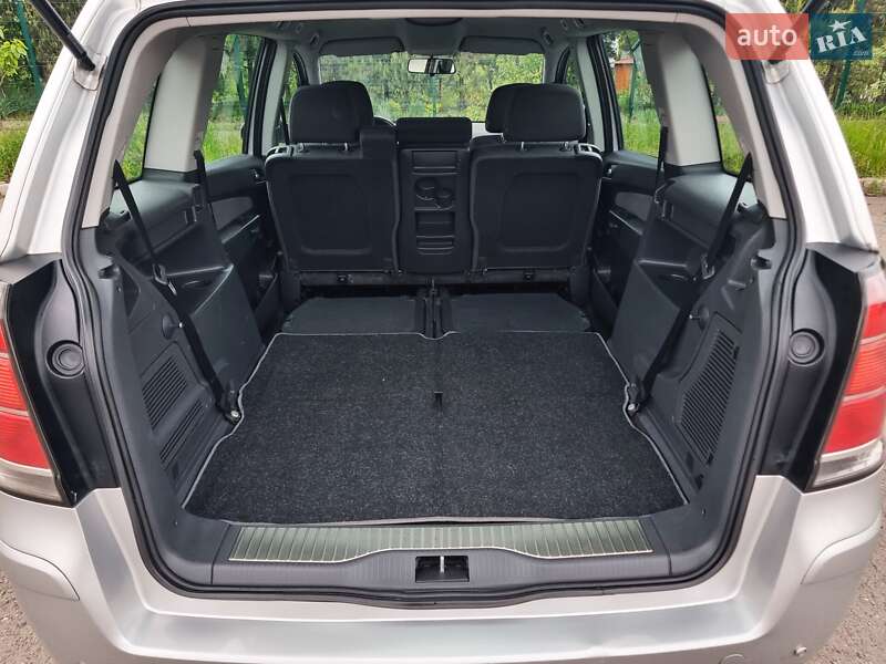 Мінівен Opel Zafira 2007 в Хмельницькому
