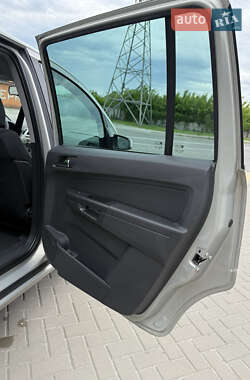 Минивэн Opel Zafira 2009 в 