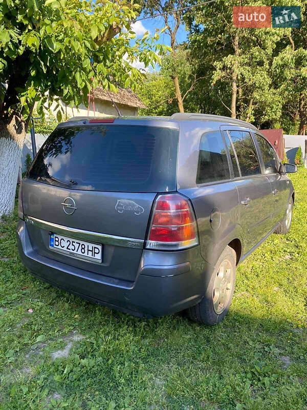 Мінівен Opel Zafira 2005 в Городку